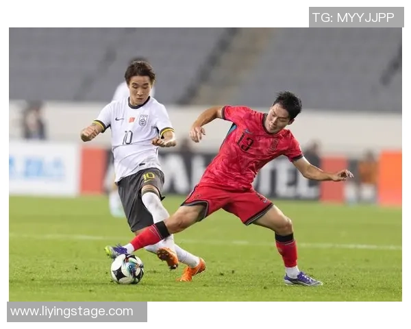 韩国球星加盟中国足球队引发热议 探讨中韩足球合作新机遇